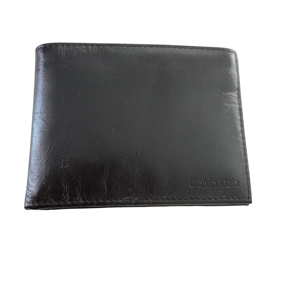 Calvin Klein 3-in-1 Slim Passcase Keyfob Black Leather Wallet